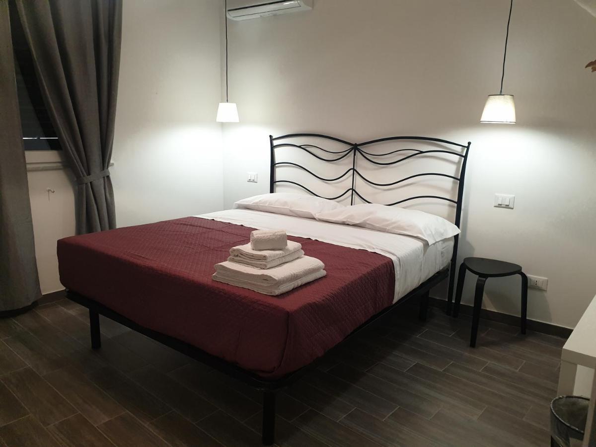 Residenza Tarzana Hotel ปาแลร์โม ภายนอก รูปภาพ