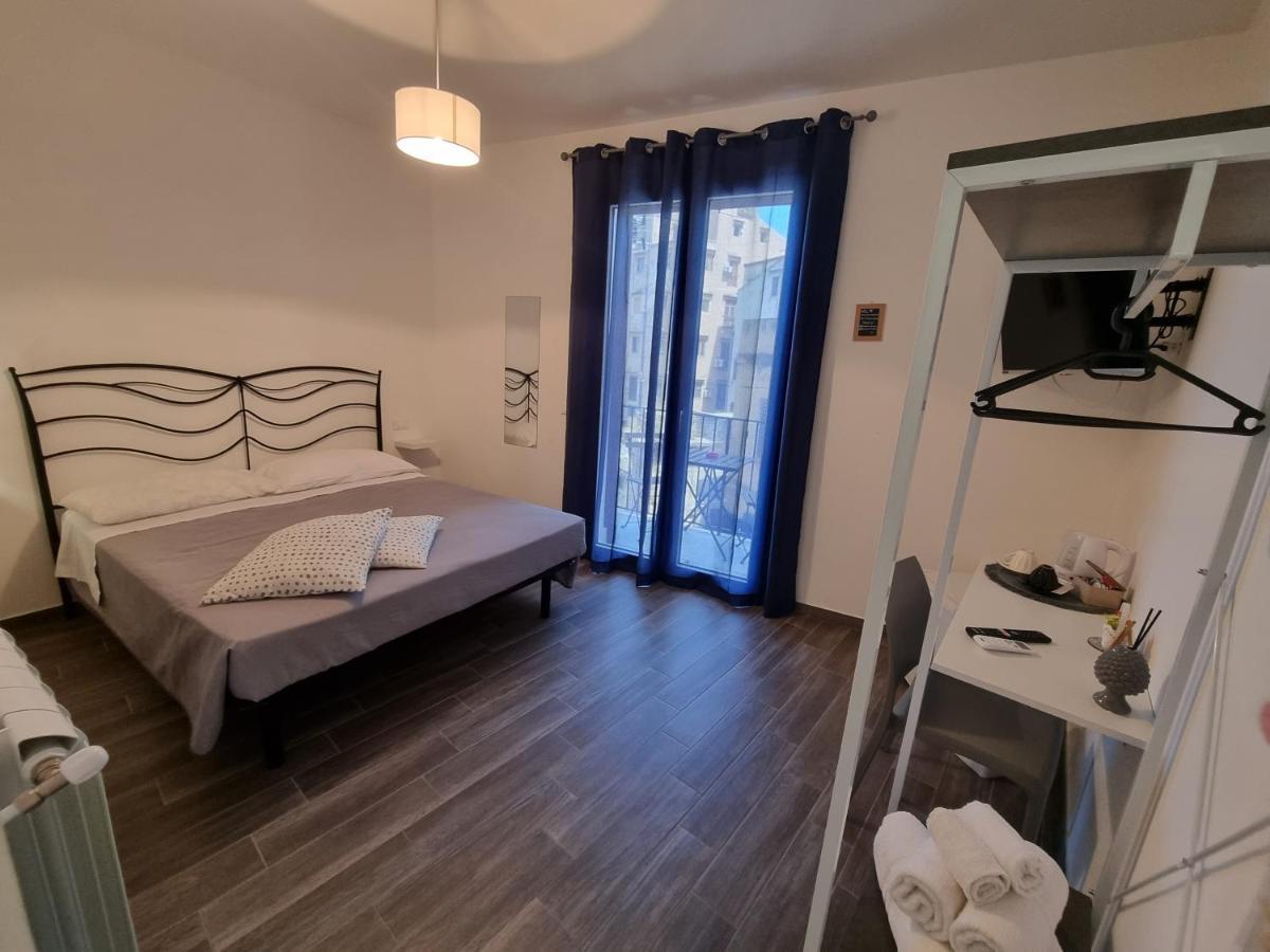Residenza Tarzana Hotel ปาแลร์โม ภายนอก รูปภาพ
